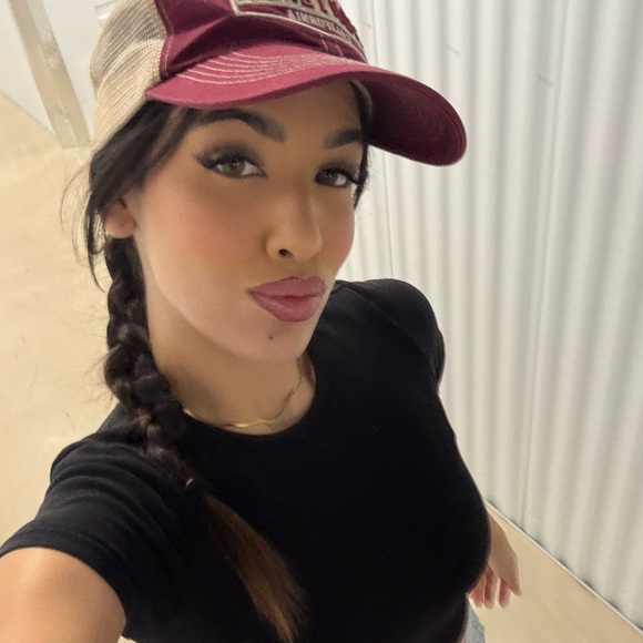 bellaskyeee72